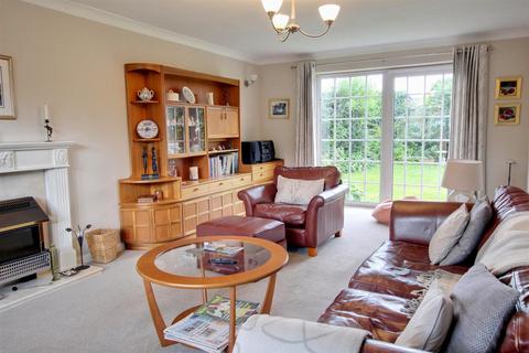 4 bedroom detached house for sale, The Meadows, Leven, Beverley