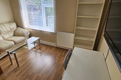 2 bedroom house of multiple occupation to rent, Mauldeth Road (Bedrooms, Shared flat), Manchester M14