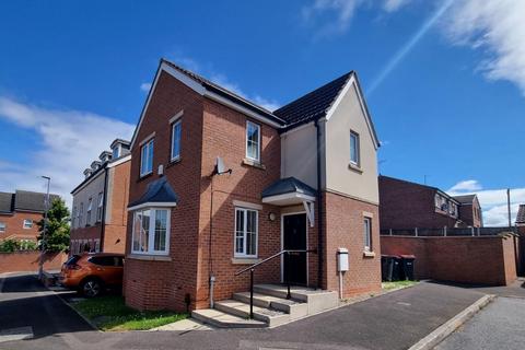 3 bedroom detached house to rent, Salestune Mews, Selston NG16