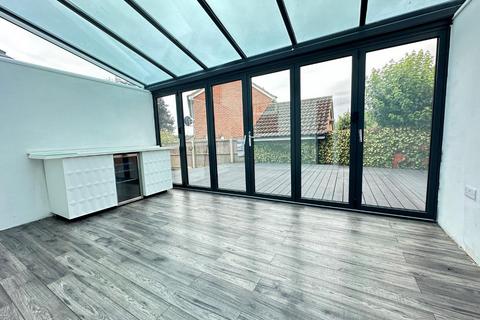 14 Bramble End, Northampton, NN4 9YD