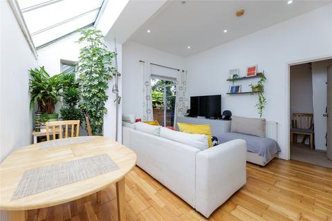 2 bedroom apartment for sale, Queens Road, Wimbledon, London, SW19