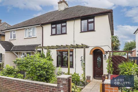 25 Orchard Square, Broxbourne, EN10 6JA