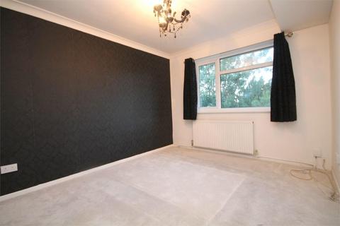 2 bedroom apartment to rent, Cumberland Road, Ashford TW15