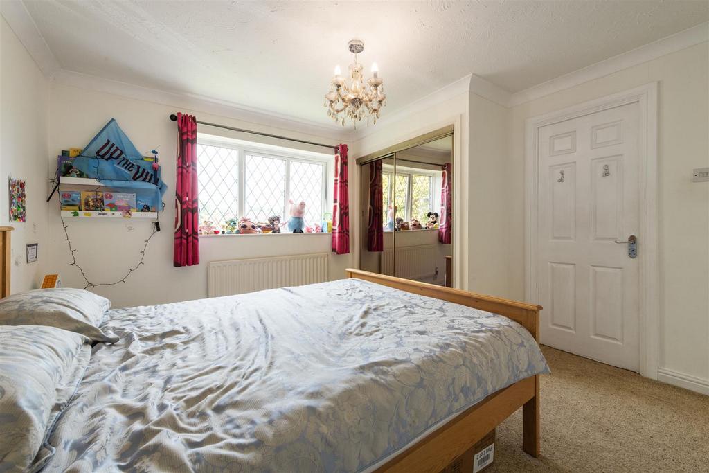 9 Besford Grove, Shirley, B90 4 YU 25.jpg