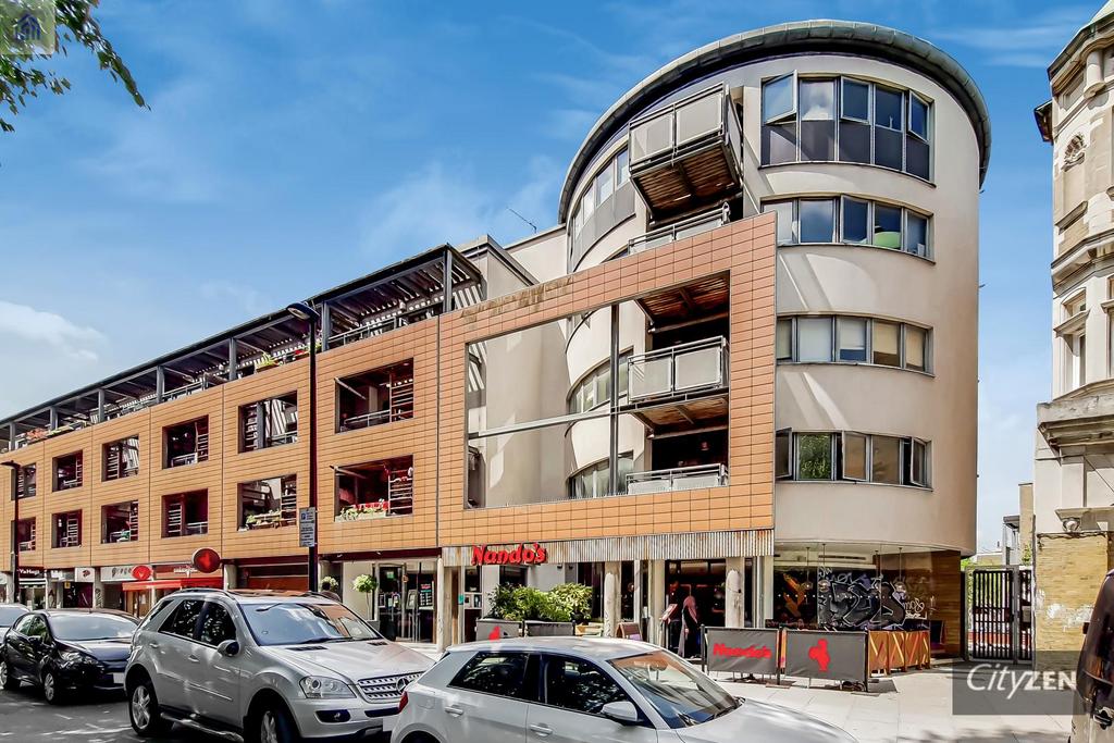 The chronos building