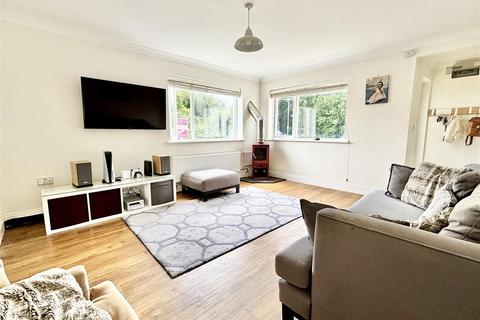 2 bedroom end of terrace house for sale, Border Drive, Poole BH16