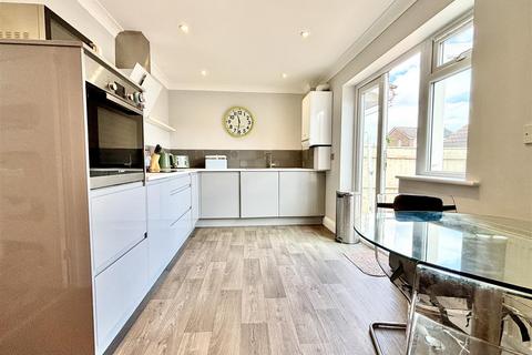 9 Border Drive, Upton, Poole, BH16 5DU