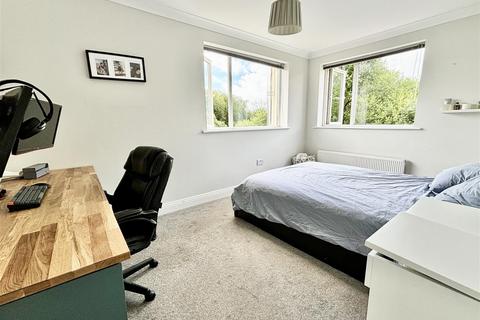 9 Border Drive, Upton, Poole, BH16 5DU