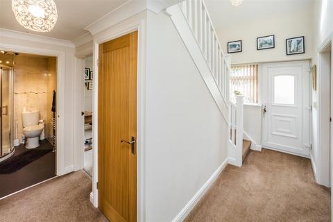 3 bedroom detached house for sale, Flowerpot Lane, Bradford BD13