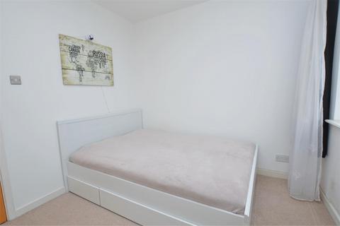 1 bedroom apartment to rent, Jetty Court, Old Bellgate Place, E14