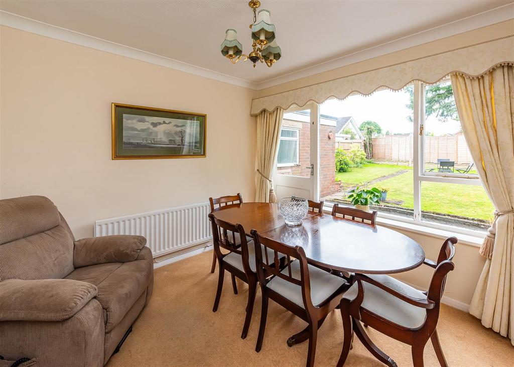 1 Fairfield Drive-Dining Room.jpg