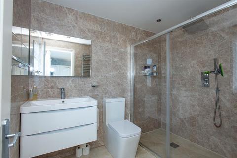33 Felstead Road, Orpington, BR6 9AA