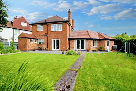 7 Abbey Drive, Beeston, Nottingham, NG9 2QG