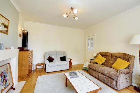 7 Abbey Drive, Beeston, Nottingham, NG9 2QG