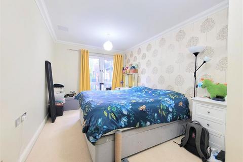1 bedroom flat to rent, London Road, Binfield, Bracknell, RG42 4BR