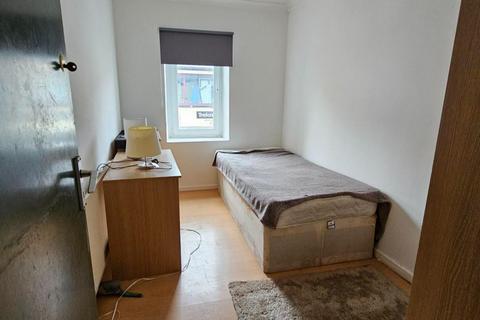 5 bedroom house to rent, Park Street, Pontypridd