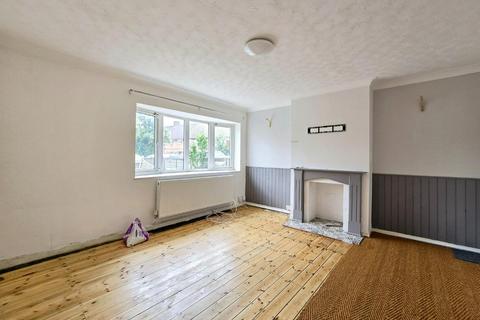 2 bedroom flat to rent, Stainton Road, ENFIELD EN3