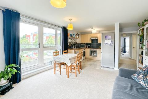 2 bedroom flat to rent, Paxton Drive, Ashton, Bristol, BS3