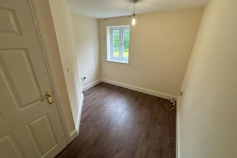 4 bedroom detached house to rent, Dipper Drive, Altrincham