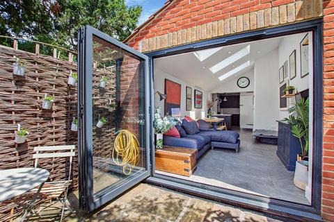 2 bedroom cottage for sale, Upper Street, Leeds, Maidstone