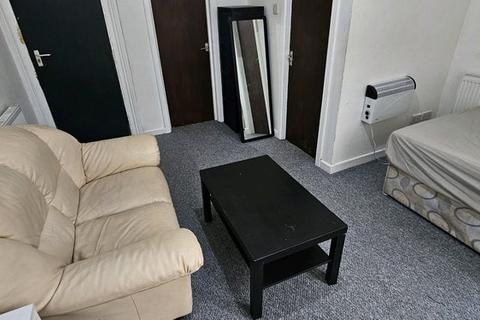 1 bedroom flat to rent, Ash Tree Road (STUDIO FLAT), Manchester M8