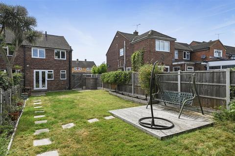 3 bedroom semi-detached house for sale, Ash Grove, Chelmsford