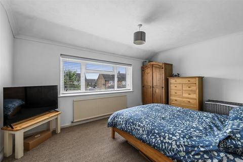 45 Ash Grove, Chelmsford, CM2 9JT
