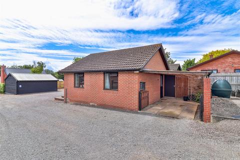 3 bedroom detached bungalow for sale, The Causeway, Hitcham