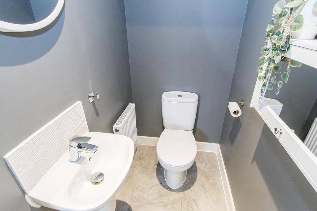 Cloakroom/WC