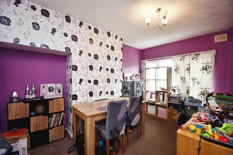 3 bedroom terraced house for sale, Aylesbury Grove, Hull