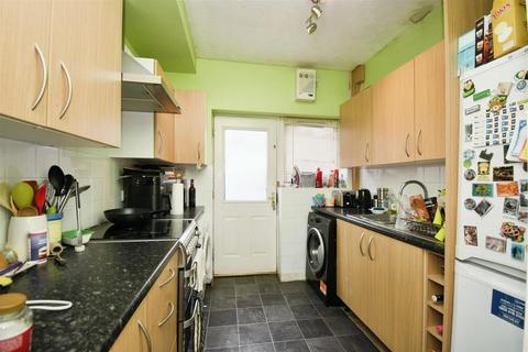 3 bedroom terraced house for sale, Aylesbury Grove, Hull