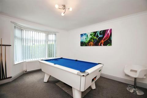 2 bedroom end of terrace house for sale, The Paddock, Hull