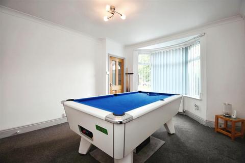 2 bedroom end of terrace house for sale, The Paddock, Hull