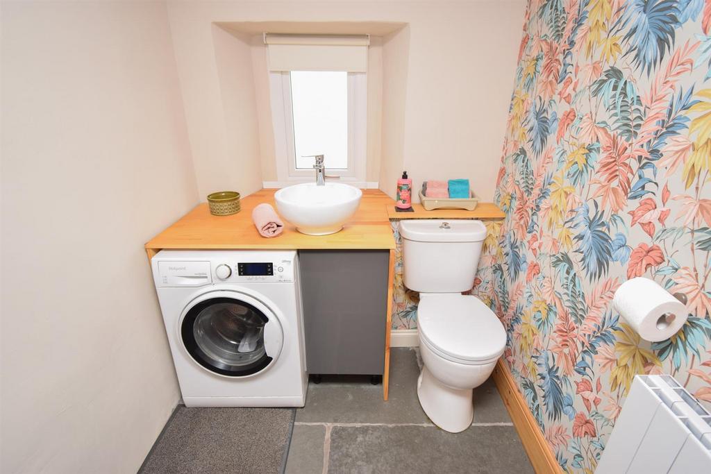 UTILITY ROOM   WC 2.jpg