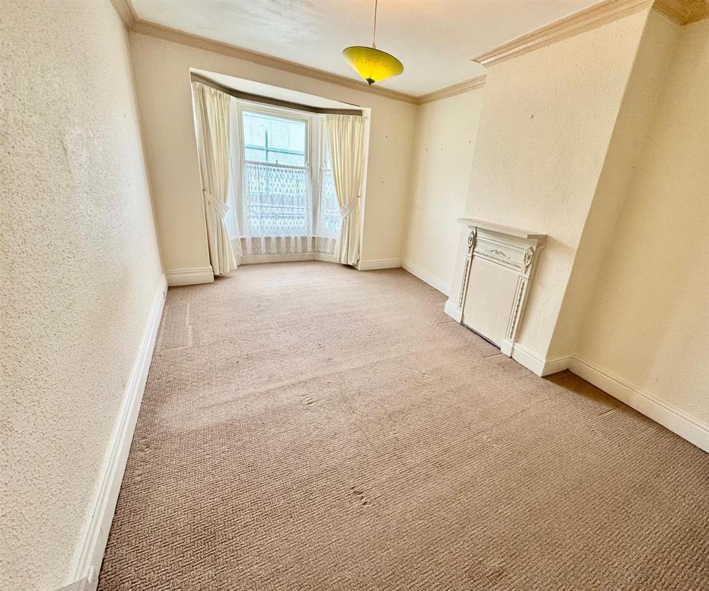 Bedroom 3.jpg