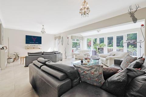 undefined, Ripley View, Loughton