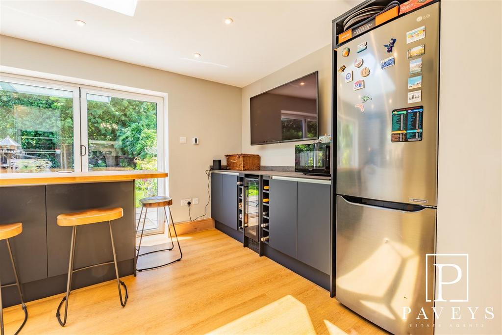 Kitchen breakfast room