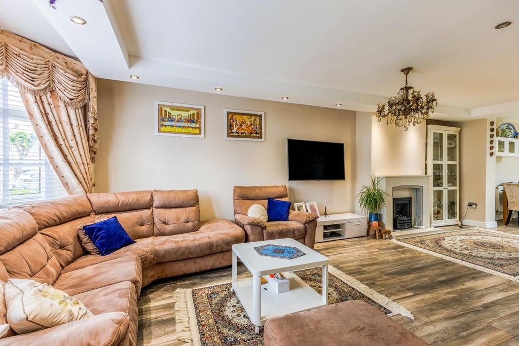 6 R1 A4548-HDR.jpg