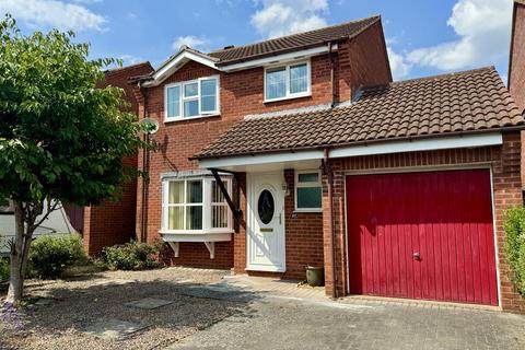 3 bedroom detached house for sale, Campion Drive, Malvern