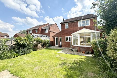 3 bedroom detached house for sale, Campion Drive, Malvern