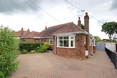 2 bedroom semi-detached bungalow for sale, Valley Drive, Kirk Ella, Hull