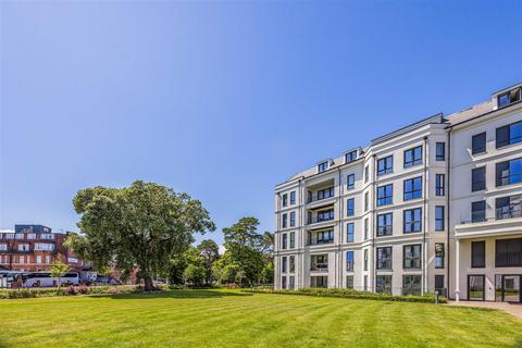 2 bedroom flat for sale, West Cliff Road, Bournemouth