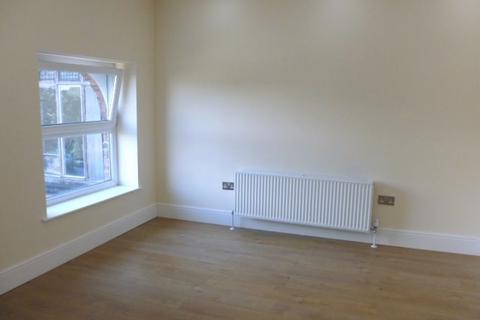 1 bedroom apartment to rent, School Road Sale Cheshire M33 7XY