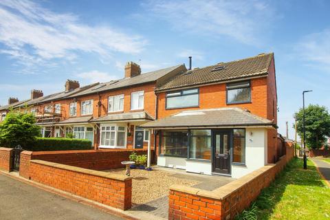 3 bedroom end of terrace house for sale, East View, Wideopen, Newcastle Upon Tyne