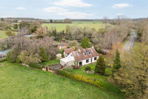 5 bedroom detached house for sale, Bedford Road, Stagsden