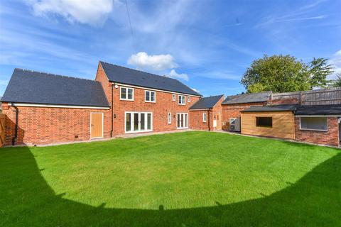 5 bedroom country house for sale, Main Street, East Haddon, Northampton