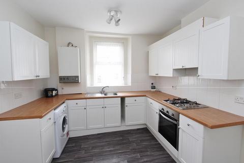 2 bedroom maisonette to rent, 41a High Street, Keynsham, Bristol