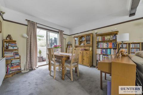 81 Okehampton Crescent, Welling, DA16 1DQ