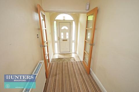 4 bedroom detached house for sale, Bingley Road Heaton, Bradford, West Yorkshire, BD9 6HR