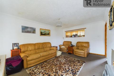 2 bedroom flat for sale, Three Bridges, Crawley